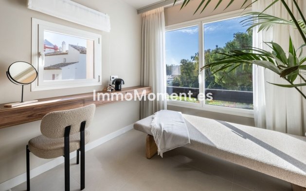 Resale - Apartment - Benahavís - La Quinta