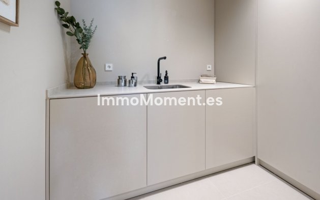 Resale - Apartment - Benahavís - La Quinta