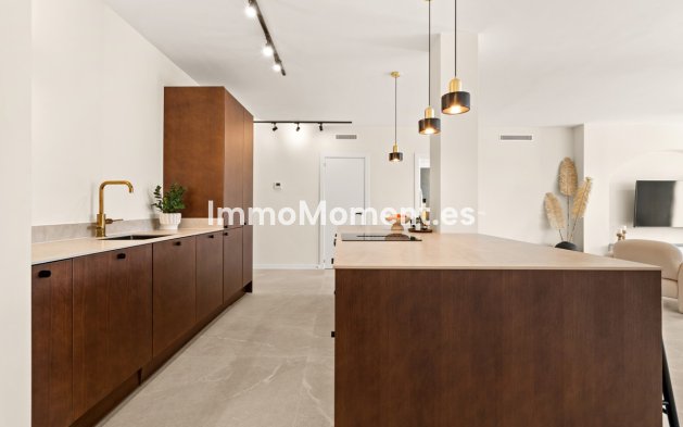 Resale - Apartment - Benahavís - La Quinta