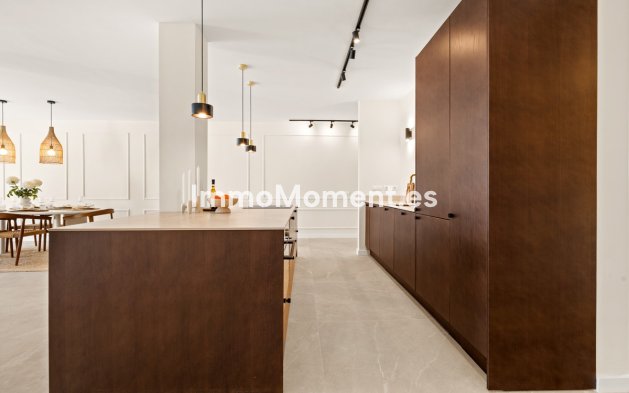 Resale - Apartment - Benahavís - La Quinta