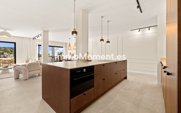 Resale - Apartment - Benahavís - La Quinta