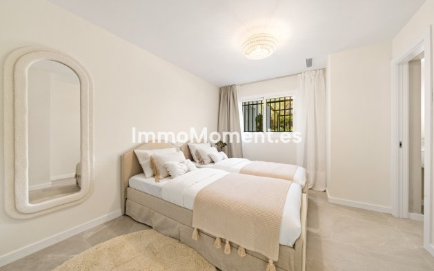 Resale - Apartment - Benahavís - La Quinta