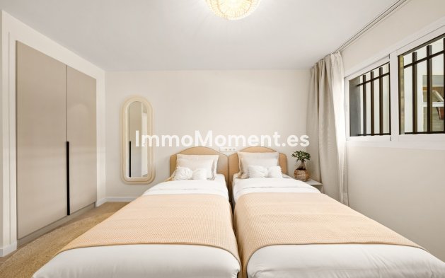 Resale - Apartment - Benahavís - La Quinta