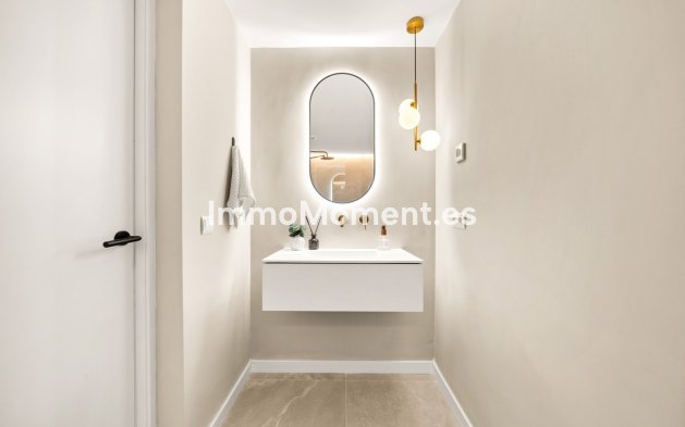 Resale - Apartment - Benahavís - La Quinta