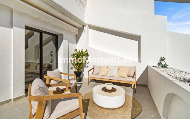 Resale - Apartment - Benahavís - La Quinta