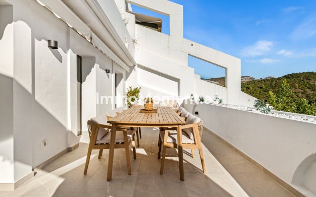 Resale - Apartment - Benahavís - La Quinta