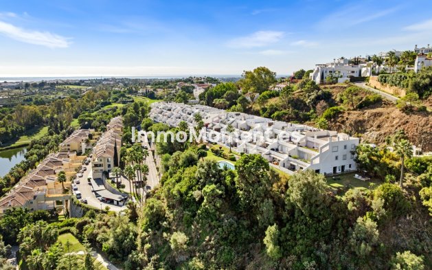 Resale - Apartment - Benahavís - La Quinta
