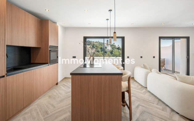 Resale - Apartment - Benahavís - La Quinta