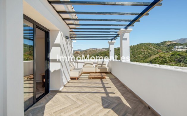 Resale - Apartment - Benahavís - La Quinta