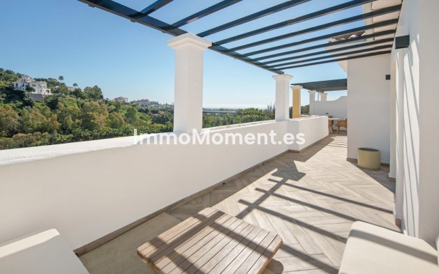 Resale - Apartment - Benahavís - La Quinta