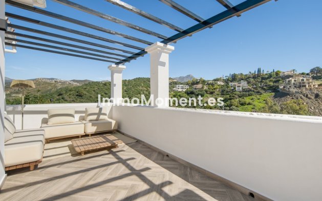 Resale - Apartment - Benahavís - La Quinta