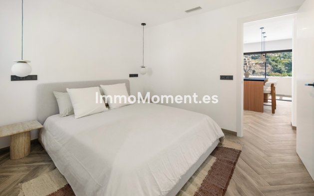 Resale - Apartment - Benahavís - La Quinta