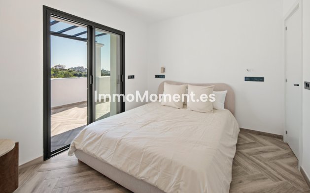 Resale - Apartment - Benahavís - La Quinta