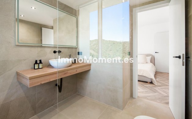 Resale - Apartment - Benahavís - La Quinta