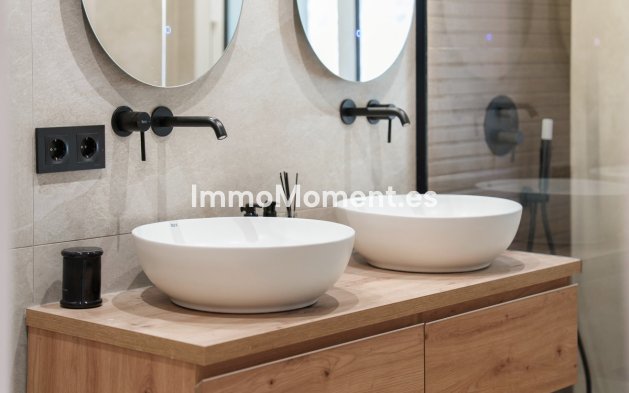 Resale - Apartment - Benahavís - La Quinta