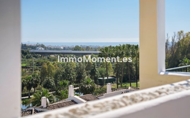 Resale - Apartment - Benahavís - La Quinta