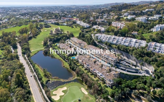 Resale - Apartment - Benahavís - La Quinta