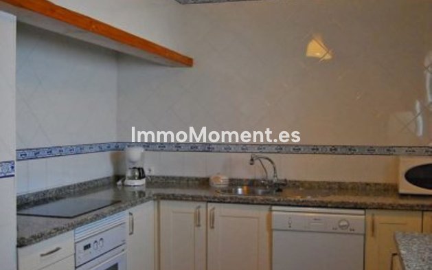 Wiederverkauf - Villa -   Inländisch - Alhaurín de la Torre