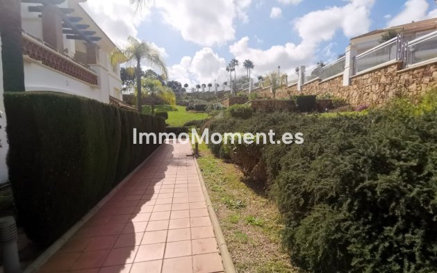 Resale - Apartment - Mijas - La Cala Golf