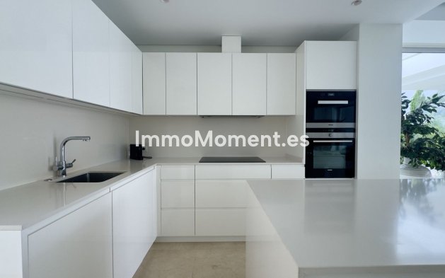 Resale - Villa - Marbella - Río Real