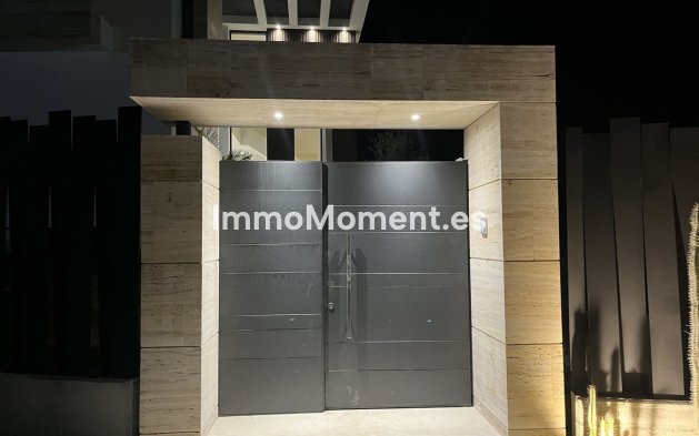 Wiederverkauf - Villa - Marbella - Marbella Centro