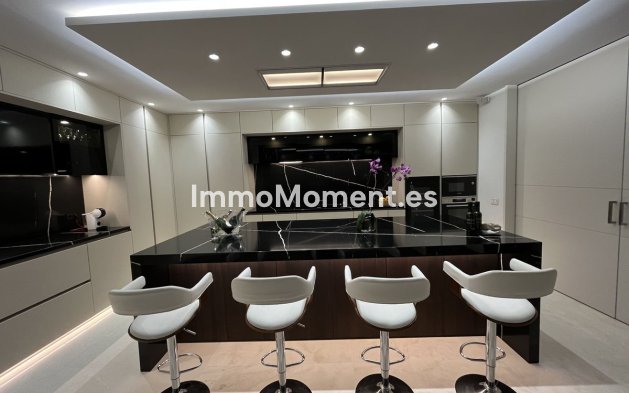 Wiederverkauf - Villa - Marbella - Marbella Centro