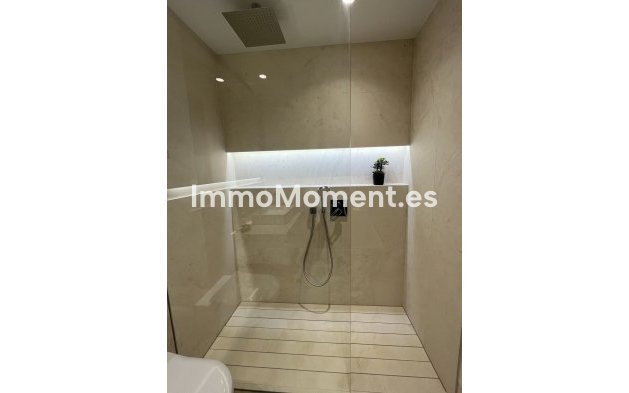 Wiederverkauf - Villa - Marbella - Marbella Centro