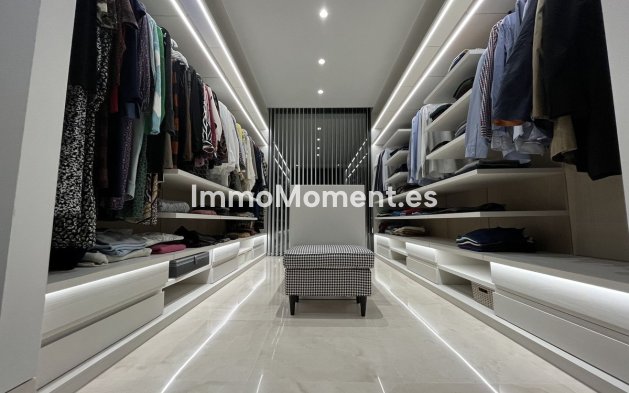 Wiederverkauf - Villa - Marbella - Marbella Centro