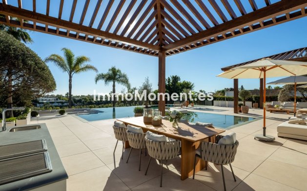 Wiederverkauf - Villa - Marbella - Nueva Andalucía