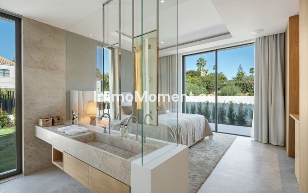 Wiederverkauf - Villa - Marbella - Nueva Andalucía