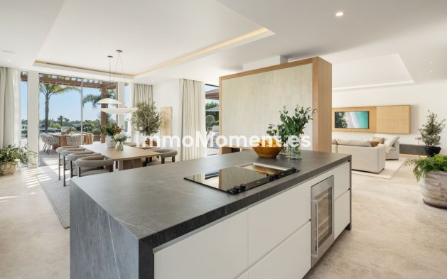 Wiederverkauf - Villa - Marbella - Nueva Andalucía