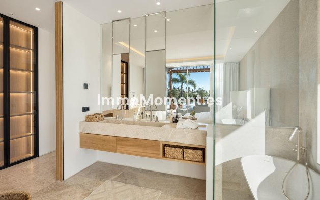 Wiederverkauf - Villa - Marbella - Nueva Andalucía