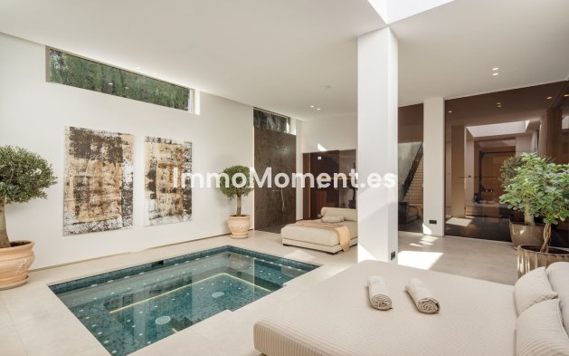 Wiederverkauf - Villa - Marbella - Nueva Andalucía