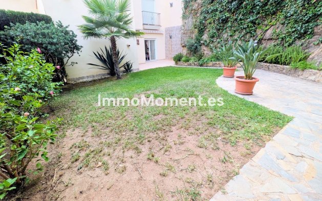 Resale - Apartment - Benahavís - Benahavís Centro