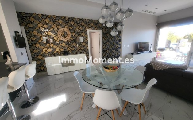 Resale - Villa - Orihuela - Villamartin