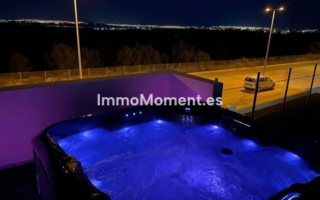 Resale - Villa - Orihuela - Villamartin