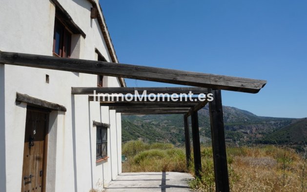 Revente - Maison de campagne - Intérieur                       - Yunquera
