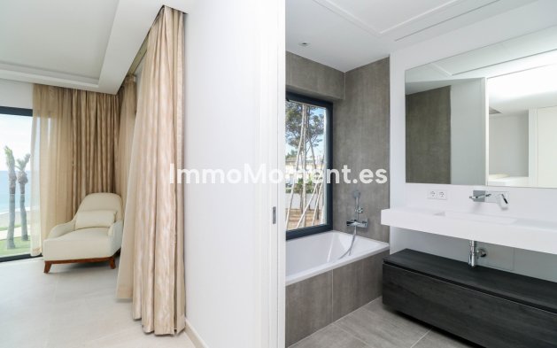 Revente - Maison mitoyenne - Estepona  - Estepona Centro