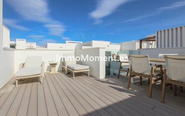 Revente - Maison mitoyenne - Estepona  - Estepona Centro