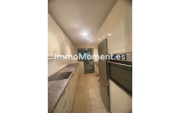 Wiederverkauf - Wohnung - Estepona  - Atalaya