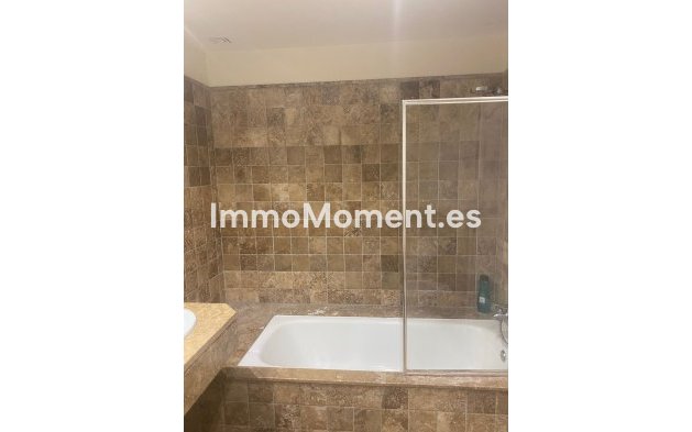 Wiederverkauf - Wohnung - Estepona  - Atalaya