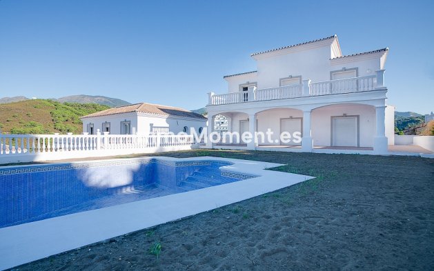 Revente - Villa - Estepona  - Estepona Centro