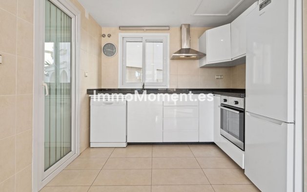 Revente - Appartement - Estepona  - Estepona Centro