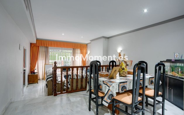 Bestaande woning - Geschakelde woning - Estepona  - Estepona Centro