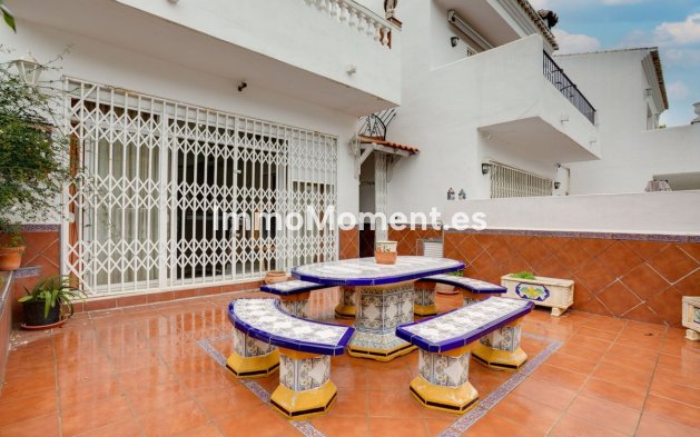 Bestaande woning - Geschakelde woning - Estepona  - Estepona Centro