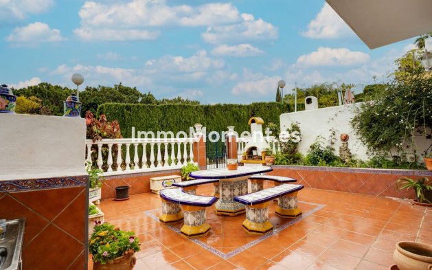 Bestaande woning - Geschakelde woning - Estepona  - Estepona Centro