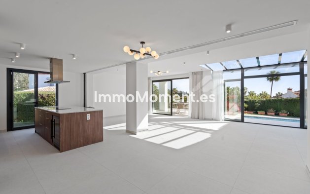 Reventa - Villa - Marbella - Elviria