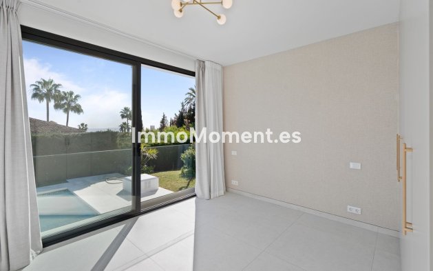 Reventa - Villa - Marbella - Elviria