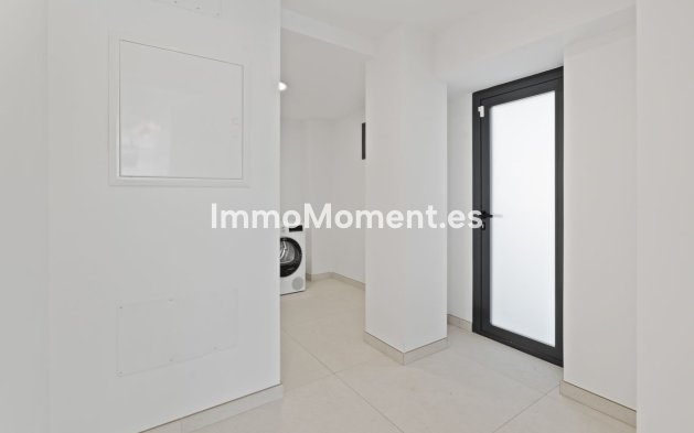 Reventa - Villa - Marbella - Elviria