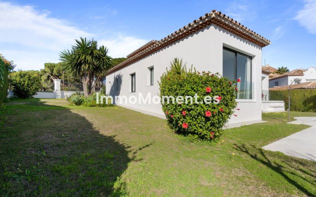 Reventa - Villa - Marbella - Elviria